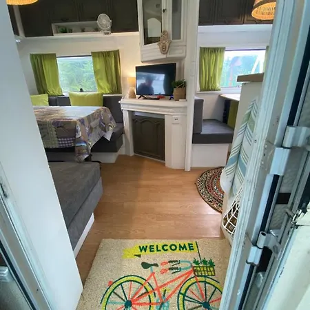 Campsite Przyczepa Abordaz Wolin Kolczewo